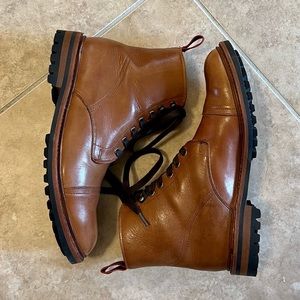 Like-new Allen Edmonds Surrey Cap-Toe Boot - 9D